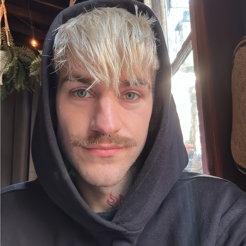 Meet your Posher, Nick